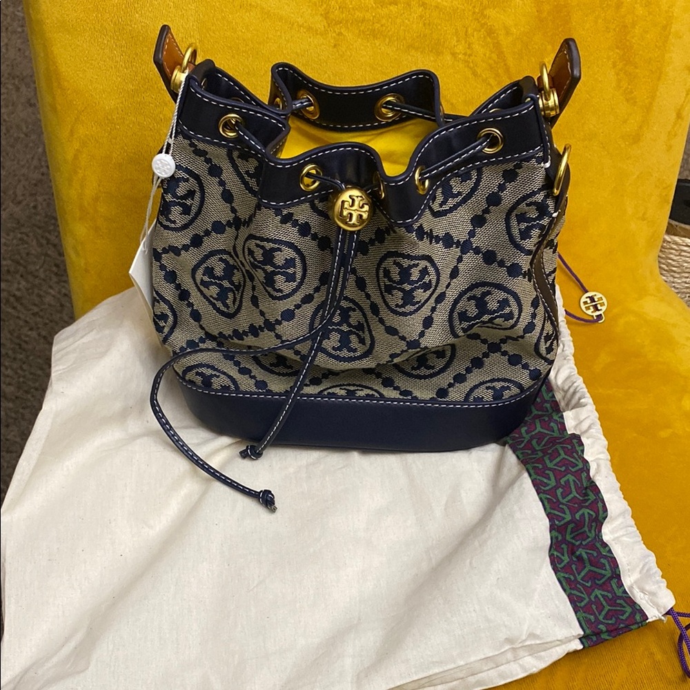 Tory Burch Blue and Cream Shoulder Bag